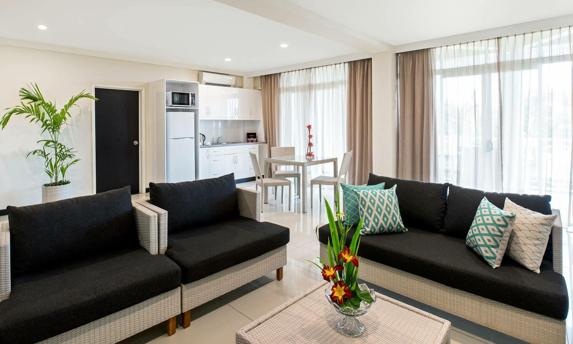 Tanoa International Dateline Hotel Nuku'alofa Exteriör bild